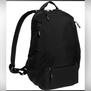 NWOT Ascentials Pro Spire Backpack, Unisex